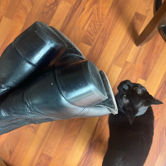 Shyanne Women's Black Cowgirl Boots - Snip Toe - Picture 4 of 6